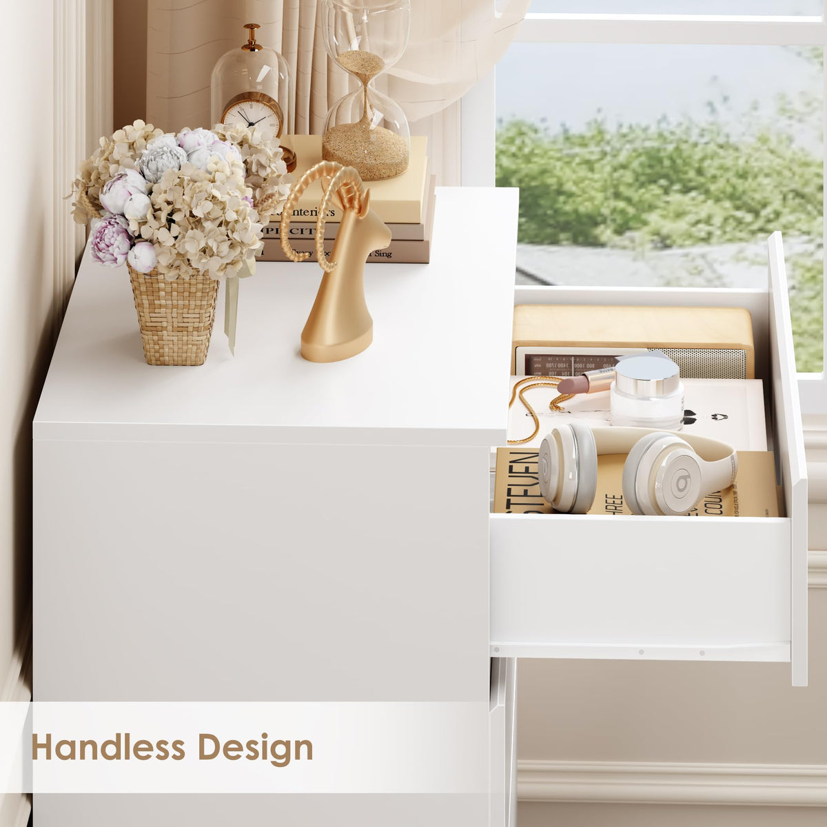 White Dresser C634