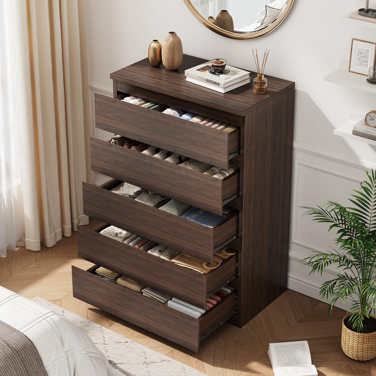 Brown 5 Drawer Wood Dresser J762