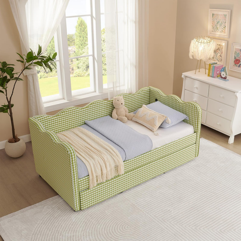 81-inch Twin to King Size Gingham Linen Upholstered Daybed with USB Charging Ports B310847