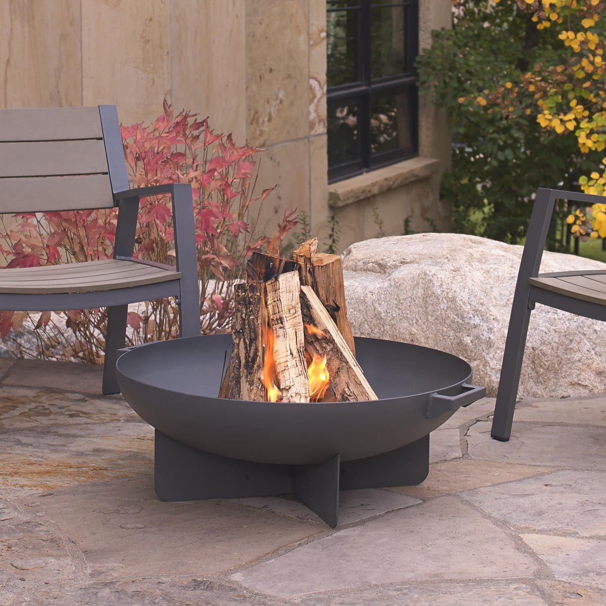 36” Round Wood Burning Steel Fire Pit with Spark Screen, Poker, Log Grate and Storage Cover E4410
